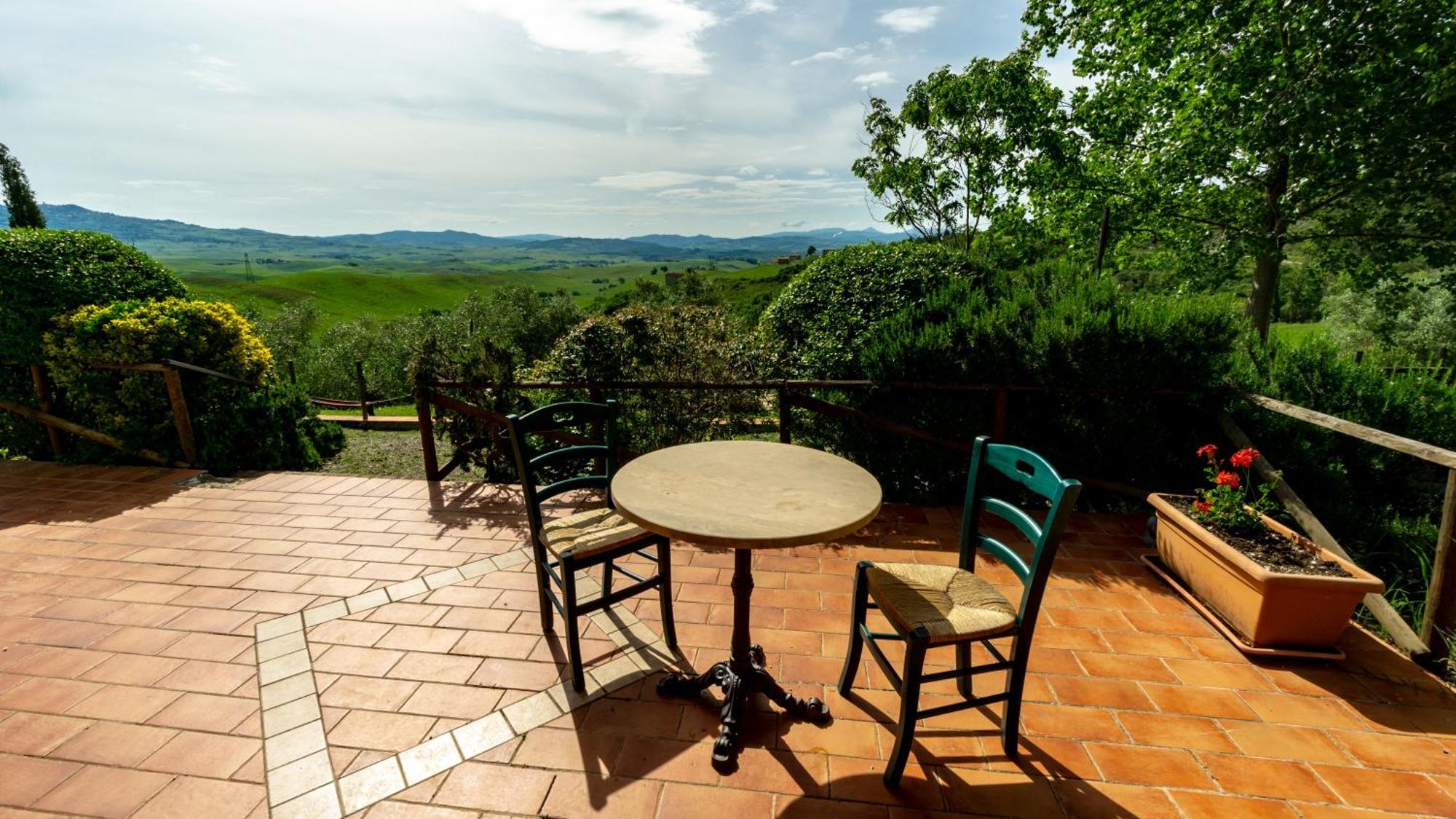 Agriturismo Lucertola มอนเตคาตีนี วัล ดิ เชชินา ภายนอก รูปภาพ